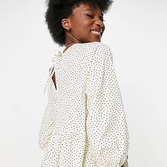 NWOT Monki Vira midi smock dress in cream dot print - Picture 5 of 7